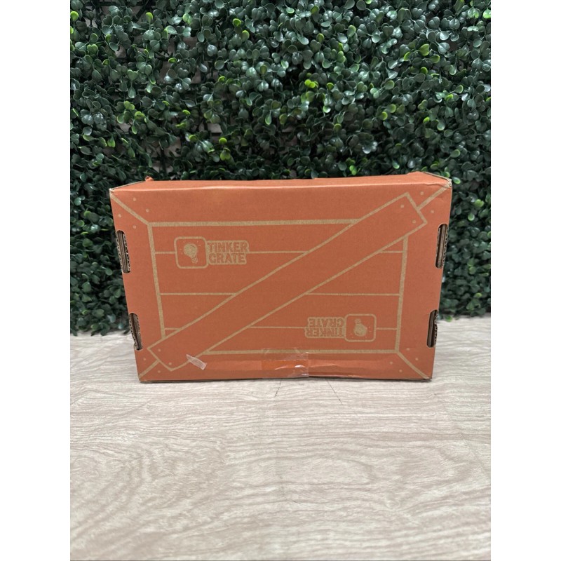 KiwiCo Kiwi CO - TINKER CRATE - Kids Wooden Crane