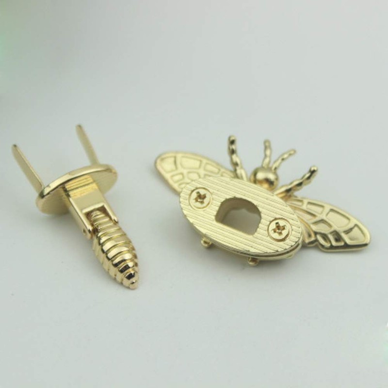 Twist Clasp Metal Bee Shape Clasp Hardware Clip Buckles for