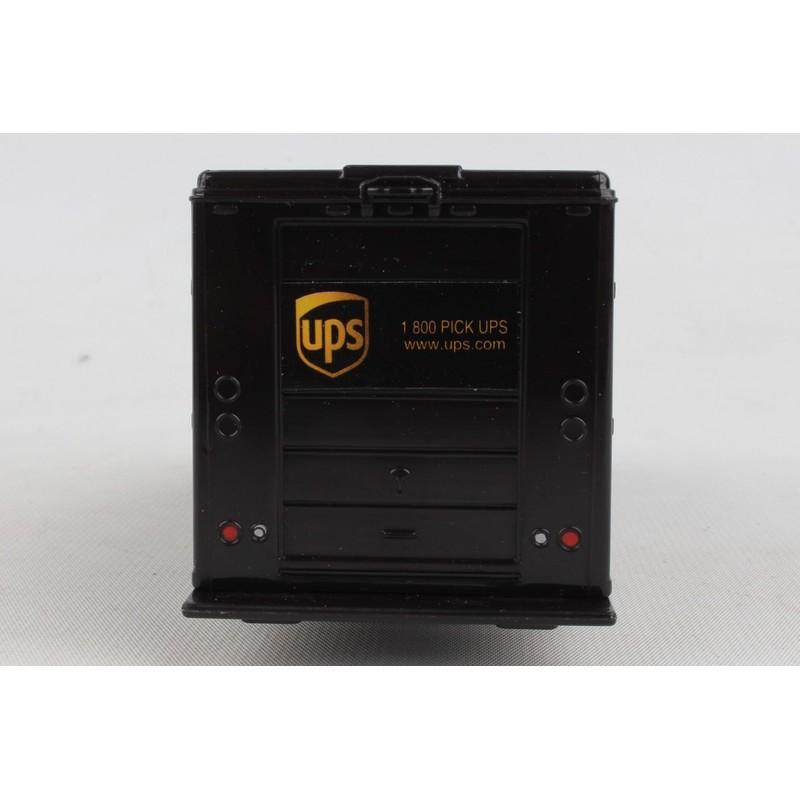 Daron Ups Pullback Package Car