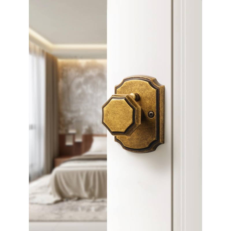 SORWDUERM 1 Pack Antique Brass Door Knobs Interior Privacy Door