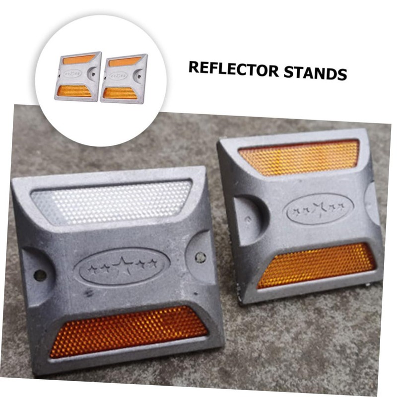 Operitacx 4pcs Reflective Cast Aluminum Road Markers for Enhanced Night