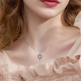 YAFEINI Compass Necklace 925 Sterling Silver Celtic Knot Necklace Graduation Friendship Talisman Travel Necklace Inspirational Graduation Gift Jewellery Gifts for Women, Metal