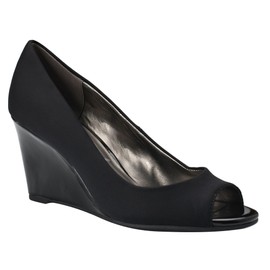 Bandolino Women's Tufflove Pump, Black, 9