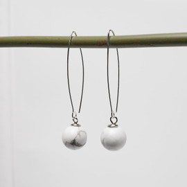 Handgefertigte Damen Ohrringe aus 925 Sterling Silber mit Natürlichen Edelsteinen - 12mm Kugel-Perlen Grün, Rot, Rosa, Lila, Weiß - Elegante Tropfen-Ohrringe (Weißer Türkis)