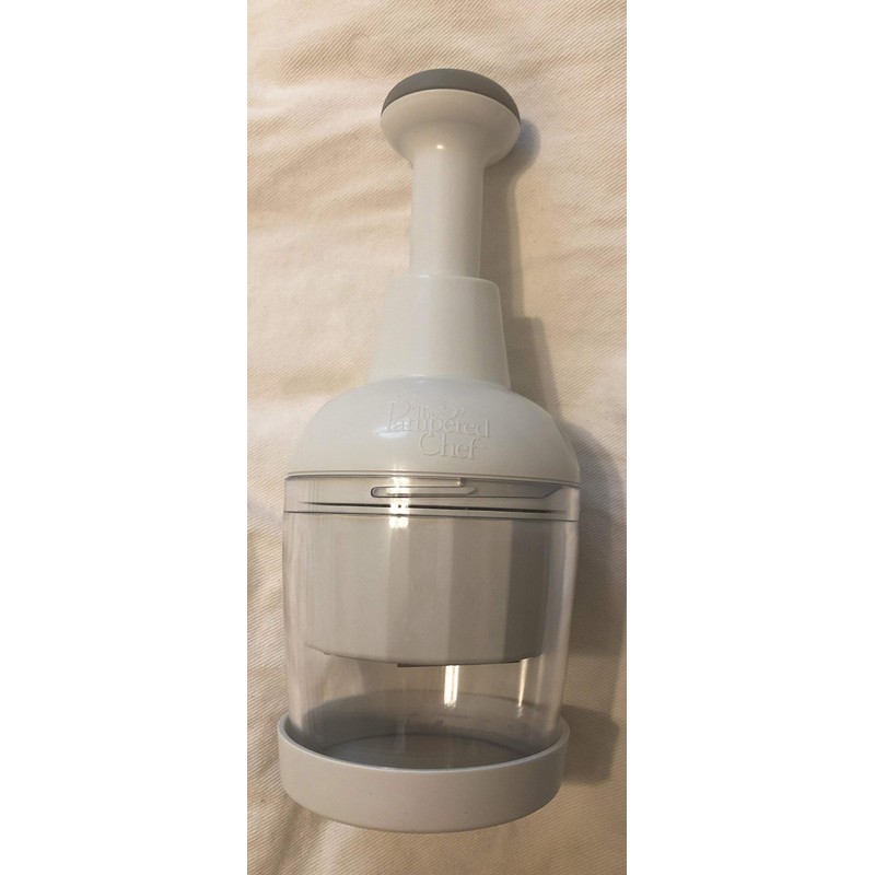 The Pampered Chef Food Chopper, White