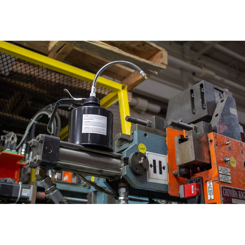 LubriMatic 50-337 Handled Oiler w/ Flexible Spout - 1 Pint