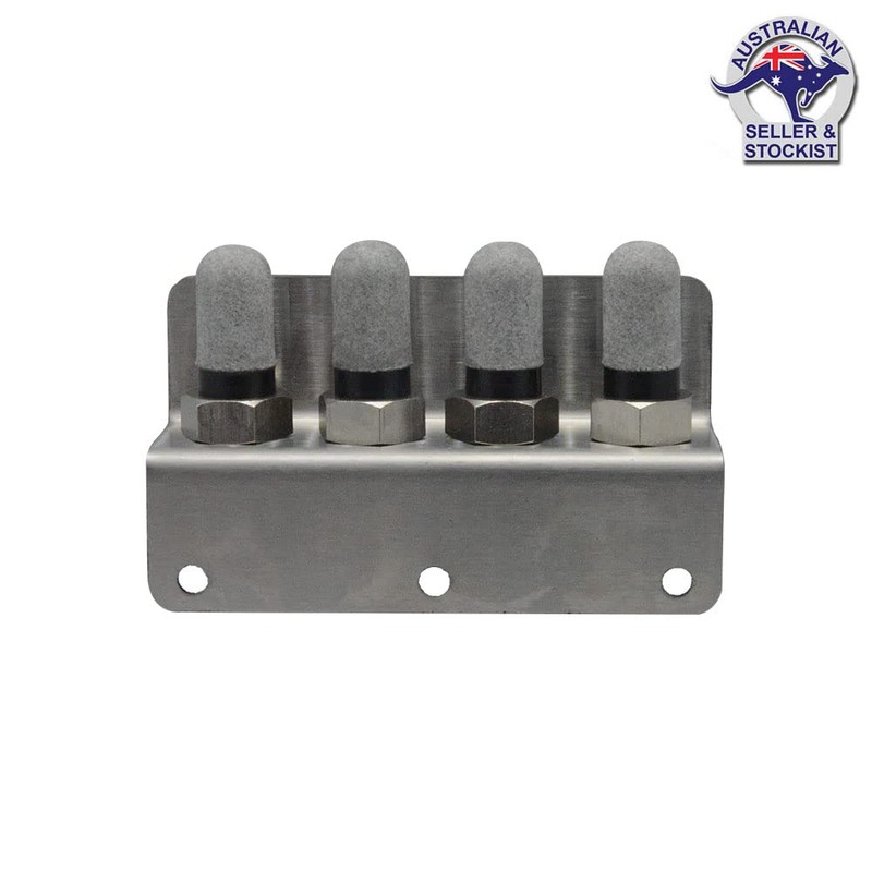 Universal 4 Port / 4 Point Diff Breather Kit Black