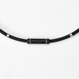 [コラントッテ] 磁気ネックレス ワックルネック RAKU ラク (ブラック×シルバー, L（51cm）)