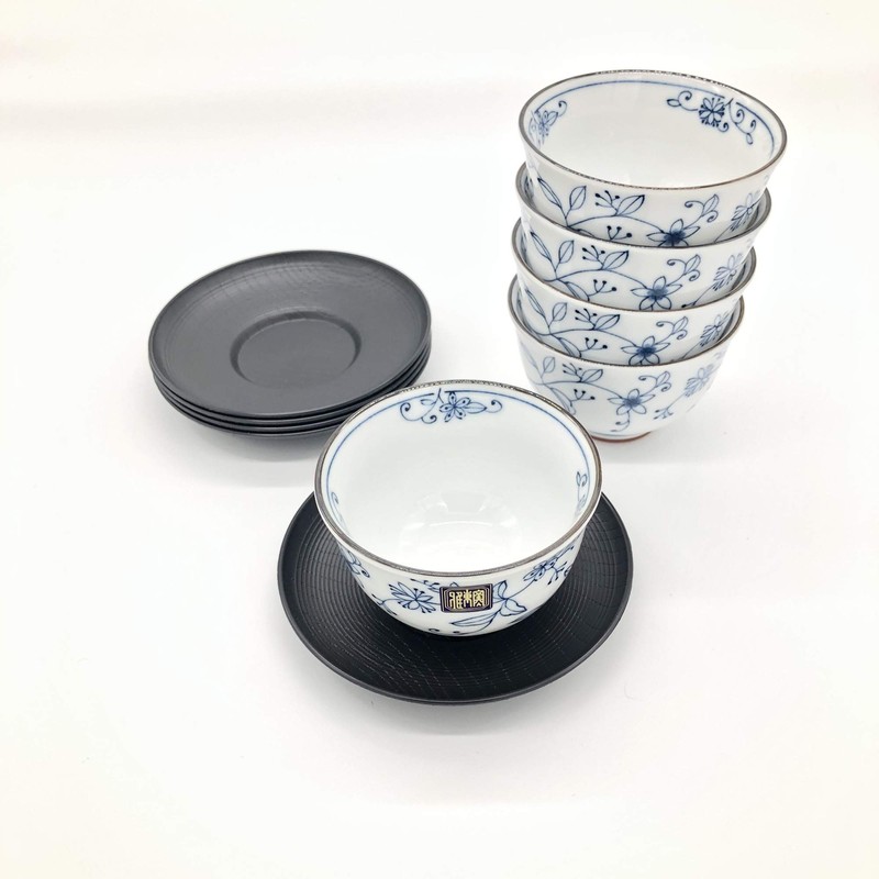 Line arabesque hot water with chaku