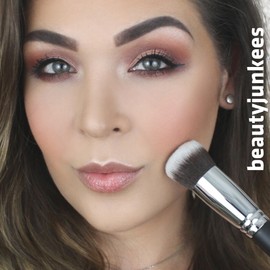 Mineral Powder Foundation Brush for Face – Finishing Powder Brush for Pressed Powder, Setting Powder Brush for Loose Powder, Round Kabuki Foundation Brush, Synthetic