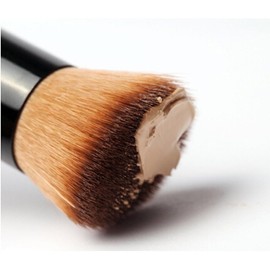 Cosmetic Brush Set with Wood Handles for Smooth Application