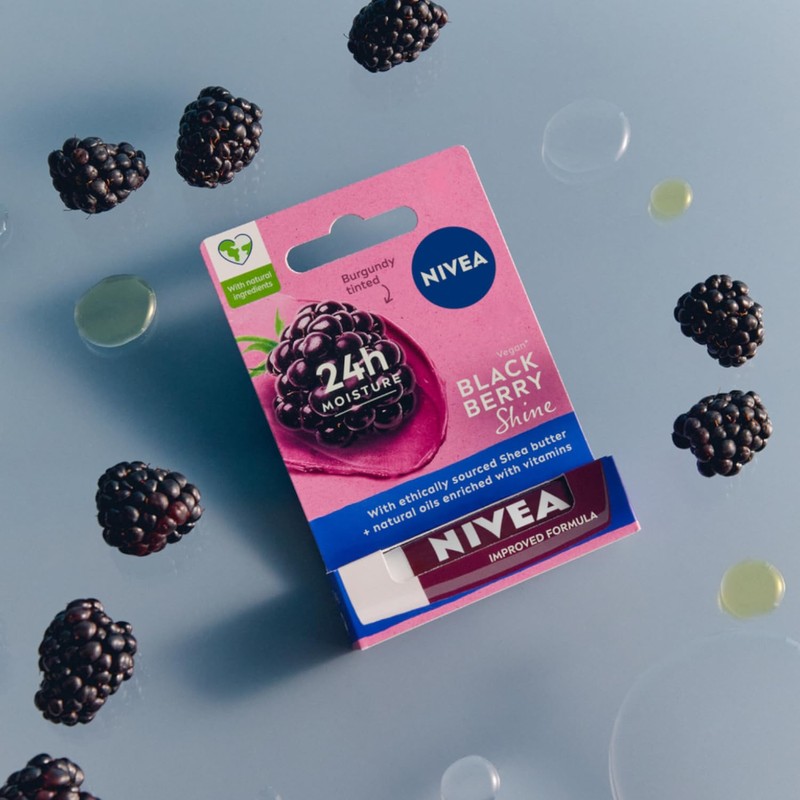 NIVEA Nourishing Lipstick Blackberry Shine 4.8 g