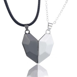 Xinlon Pack of 2 Heart Magnetic Couple Necklaces, Magnetic Chain Puzzle for Couples, Matching Necklaces for Magnetic Couples for Boyfriend, Girlfriend, Husband, Wife, Best Friend, Metal