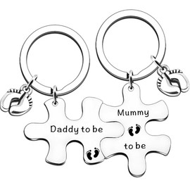JMIMO Pregnancy Announcement Gifts Mum To Be Daddy To Be Keyrings Set New Parents Gifts First Time Mum Dad Gifts Baby Announcement Gifts New Mum New Dad Gifts