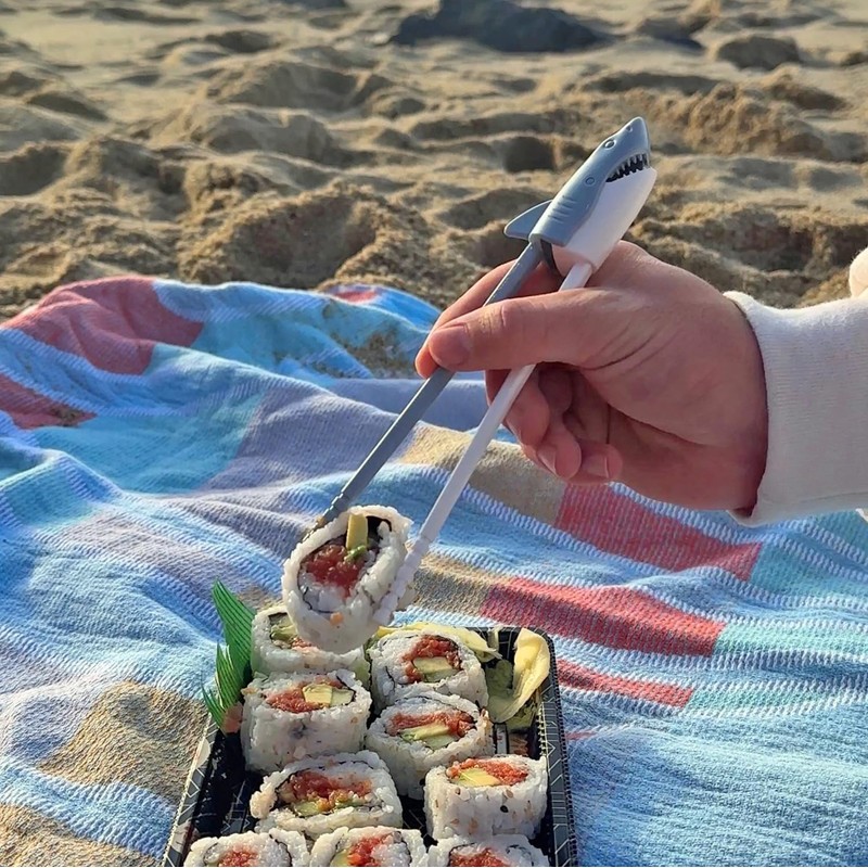 Genuine Fred SHARK Munchtime Chopsticks, One Size, Multicolor