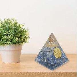 GEMSCITE Lapis Lazuli Orgonite Pyramid, Orgone Healing Crystal Pyramid, Crystal Gemstone Pyramid for Meditation, Motivation, Positivity - Handmade in India