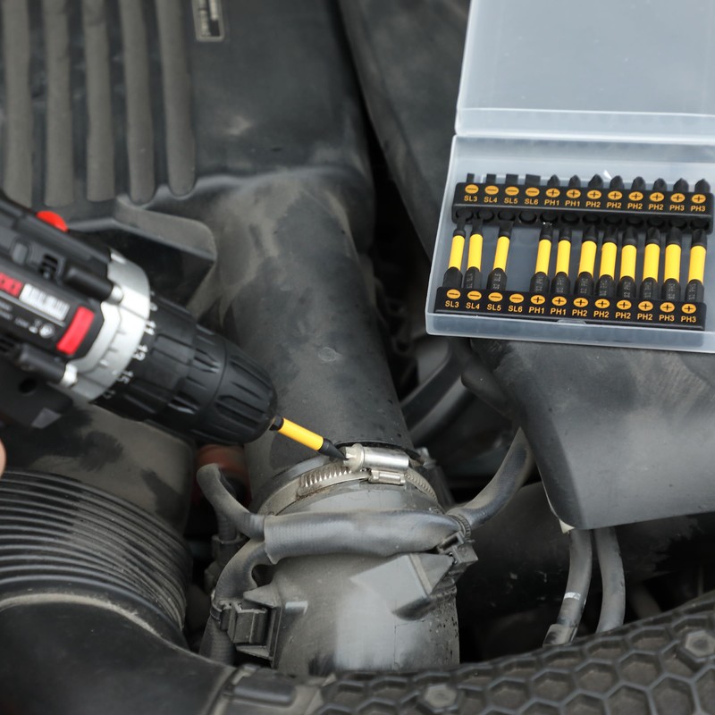 Bates- Screwdriver Bit Set, 24 pcs, Slotted Phillips Magnetic Drill