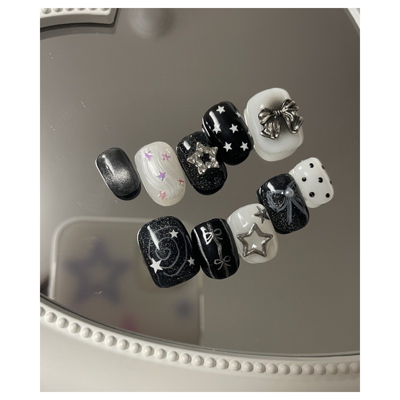 Black dot handmade nail tips - Stiletto / 블랙 도트