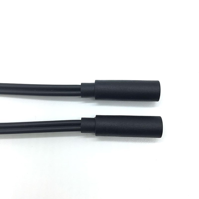 Audio Distribution Cable 3.5mm Stereo Mini Plug (Female) and 2