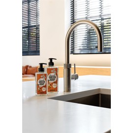 Marcel's Green Soap - Hand Soap Sandalwood & Cardamom - Handwash Dispenser - 100% Eco friendly - 100% Vegan - 97% Biodegradable - 250 ML