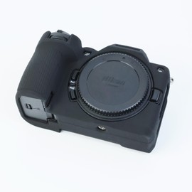 SIUTATDSH カメラカバー シリコンケース 適用 Nikon ニコン Z5II Z 5 M2 Mark2 シリコンカバー カメラケース 撮影ケース ライナーケース カメラホルダー、耐震・耐衝撃・便携·三脚設置でき、電池交換でき (ブラック)