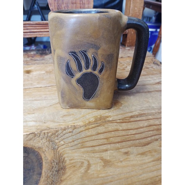Mara Stoneware Bear PawMara Mug in lead free stoneware pottery