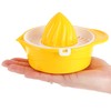 com-four® 3 x Plastic Citrus Juicer - Juicer for Lemons