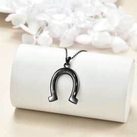 Hancock - Collar de plata de ley con herradura negra para mujeres y hombres, colgante de la suerte, collar de protección, joyería de herradura, regalos, Plata esterlina, Sin piedra preciosa