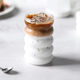 2 Pcs 20oz Drinking Glasses Set with Bamboo Lids and Straws, Cute Iced Coffee Glass Cups, Iced Coffee Tumblers, Thick Drinking Jars for Smoothie, Boba Milk Tea, Ideal for Gift, with Straw Brush