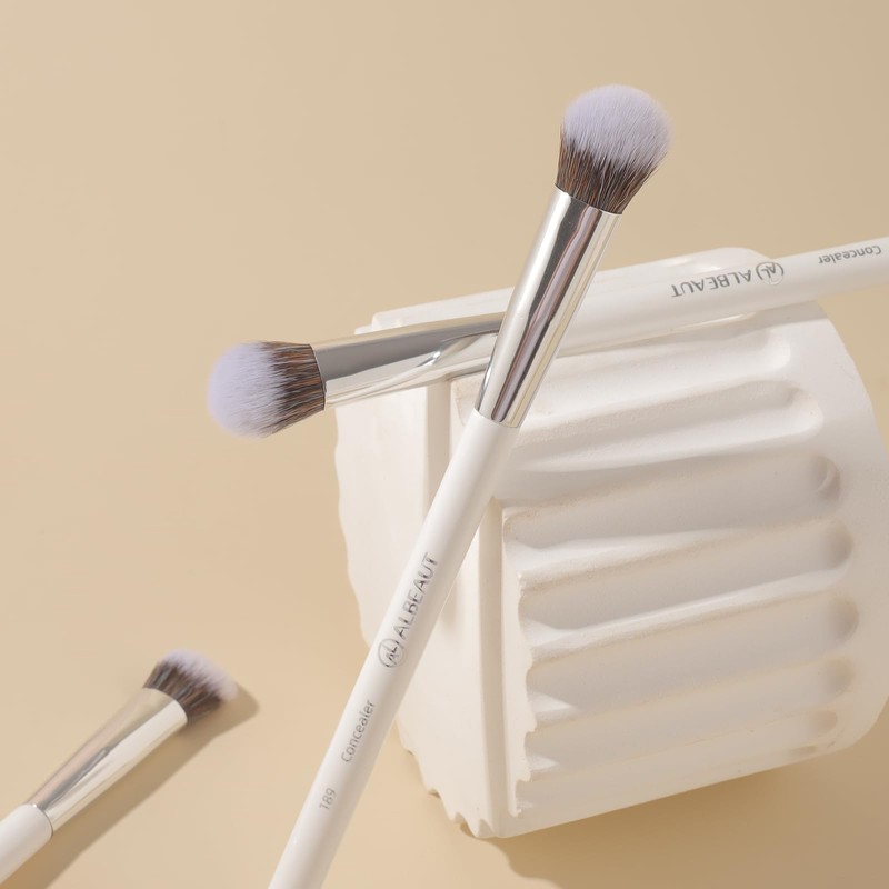 Albeaut Concealer Brush, Angled Brightening Concealer Makeup Brush Under Eye