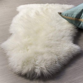 KAIHONG Faux Fur Sheepskin Style Rug (50 x80 cm) Faux Fleece Chair Cover Seat Pad Soft Fluffy Shaggy Area Rugs For Bedroom Sofa Floor (white, 50 x 80cm)