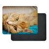Fabulous Mauspad aus Kunstleder Red Tabby-Katze auf Blauem Tuch Lounging