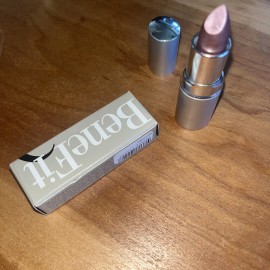 Benefit Lipstick Just Lookin