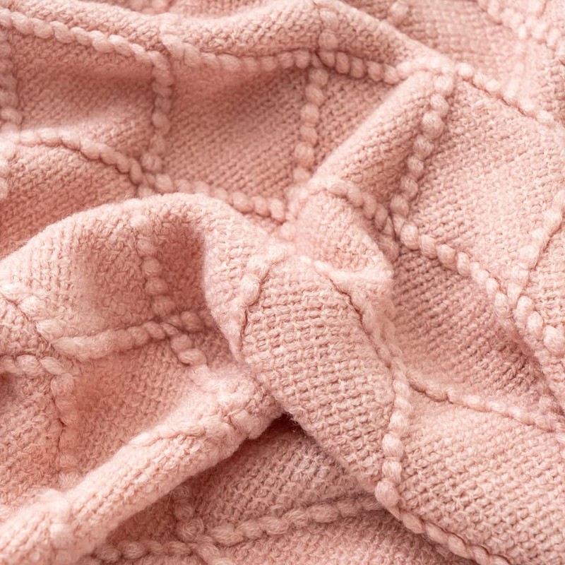 BATTILO HOME Pink Throw Blanket Diamond Pattern Indoor Outdoor Knitted
