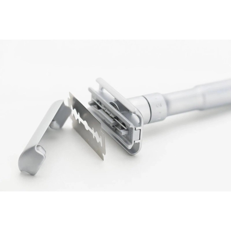 Merkur 700 Futur Safety Razor Matte Brushed Chrome