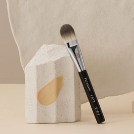 PICCASSO Picasso Foundation Brush Glow Smooth Shine Creation FB17, 1ea / 피카소 파운데이션 브러쉬 윤광 매끈 윤기창조 FB17 ,1ea