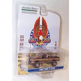 Greenlight Collectables The Fall Guy 1982 GMC K-2500 Brown/Gold vehicle 1:64 scale limited edition diecast model