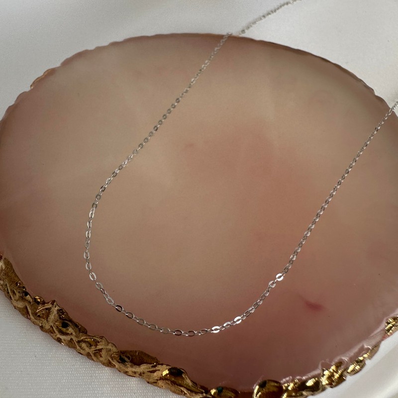 9ct White Gold Hammered Trace Chain 24 Inches