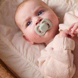 b.box Pacifier Soother Dummy Size 1 (2 Pack) | Natural Rubber Latex |Round Nipple | Antimicrobial | 0-6m
