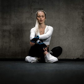 Biomorph Training Gloves for Men and Women (Various Sizes & Colours) Fitness Gloves for Strength Sports, Bodybuilding, Crossfit Fitness Gloves for Optimal Grip and Protection Against Calluses, blue