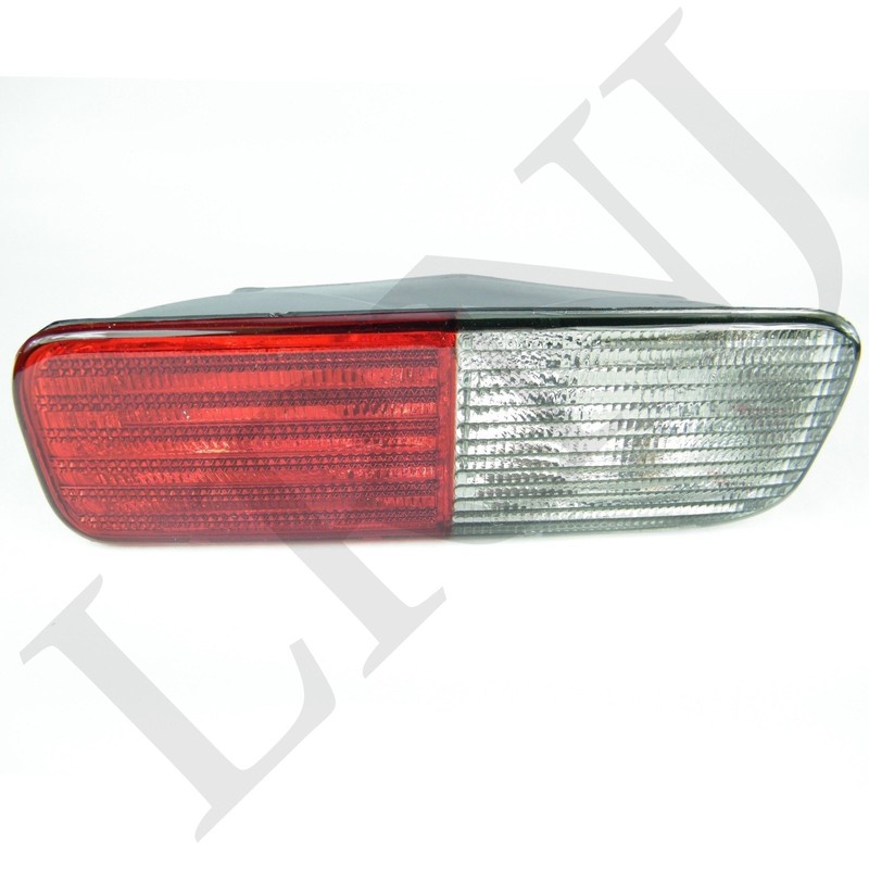 BRITPART RH/PASSENGER SIDE REAR BUMPER LIGHT COMPATIBLE WITH LAND ROVER