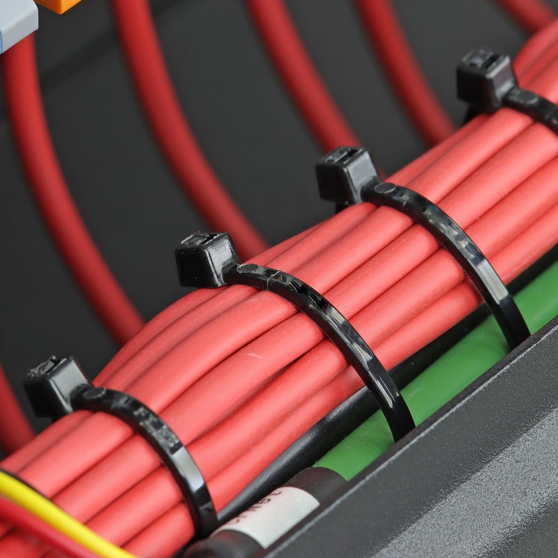 Dekton 40PC Cable Tie Set - 4.8MM X 300MM Black