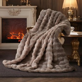 Amélie Home Faux Fur Throw Blanket for Couch, Fuzzy Cozy Soft Fluffy Fur Luxurious Soft Bubble Blanket for Sofa Bedroom Living Room, 60"x80" Inches, Ionic Bear Brown