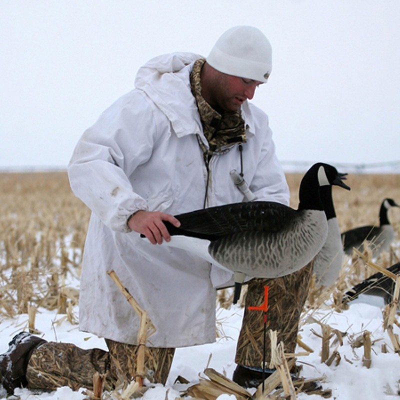 Avery GHG RealMotion Fiberglass 20" Field Stakes with Motion Limiter