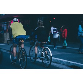 Bike Turn Signals Front and Rear Safety Warning Light with Remote Control Waterproof Bike Tail Light for Outdoor Cycling with 4 Front Rack