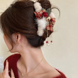 Christmas Hair Claw Clips for Women Red Plaid Bows Hair Clips White Plush Claw Clips with Bells Tassel Christmas Hair Clip Nonslip Winter Hair Accessories Xmas Hair Decoration for Thin Thick Hair
