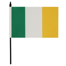AZ FLAG Ireland Table Flag 5'' x 8'' - Irish Desk Flag 21 x 14 cm - Black plastic stick and base
