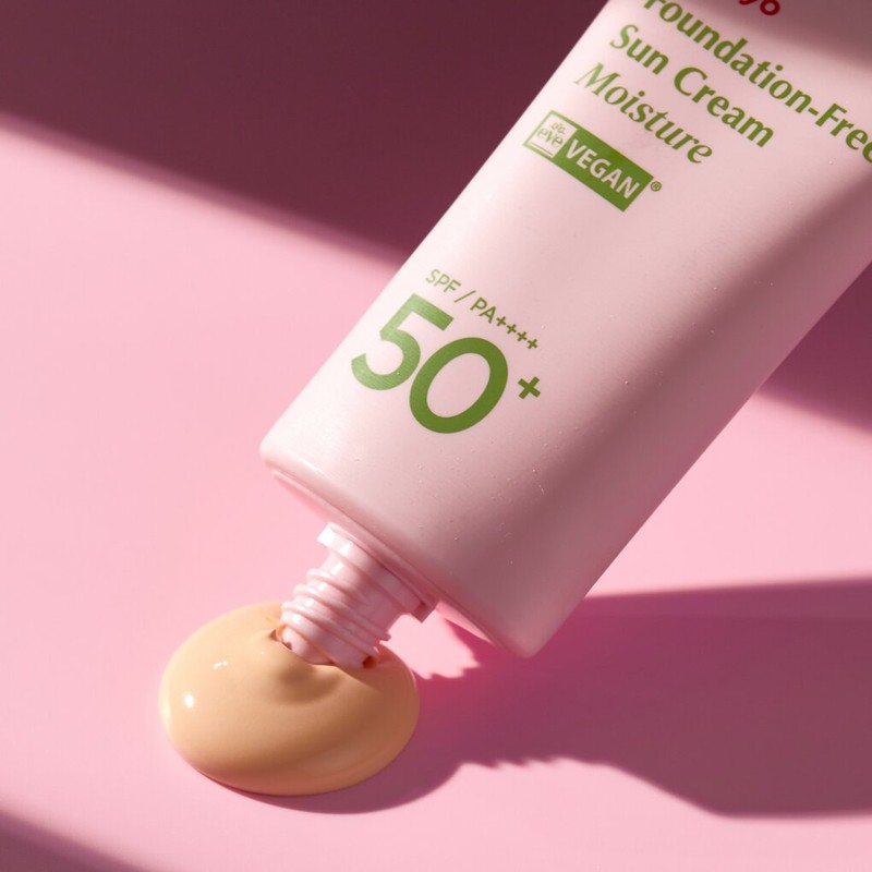 ma:nyo Foundation-Free Sun Cream Moisture 50mL SPF50+ PA++++ - ma:nyo