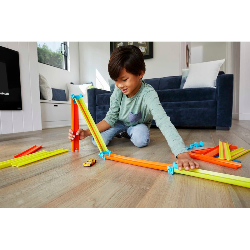 Hot Wheels Track Builder Fold Up Track Pack Assorted