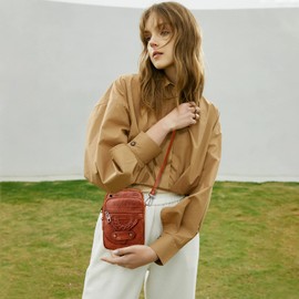 NICOLE & DORIS Small Phone Bags for Women Vintage Crossbody Bag Multi Pocket Cell Phone Purse Mini Shoulder Bag PU Leather Messenger Bag Satchel Bag with Earphone Hole Brown